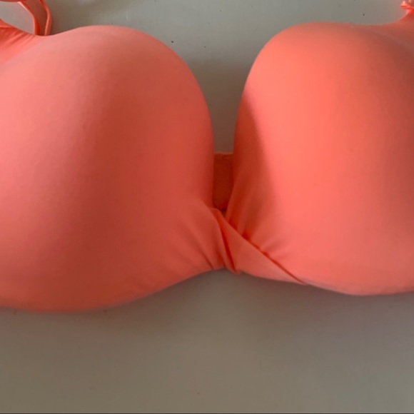 Victoria secret push up plunge bra - Picture 2 of 3